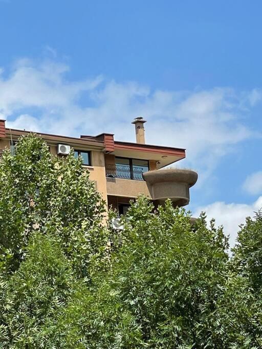 The White Soap Rooftop סקופיה